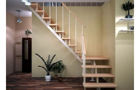 Г - образная деревянная лестница